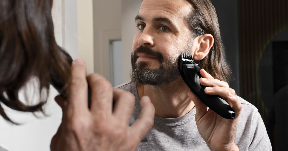 Professional beard length: how to look clean, not corporate.